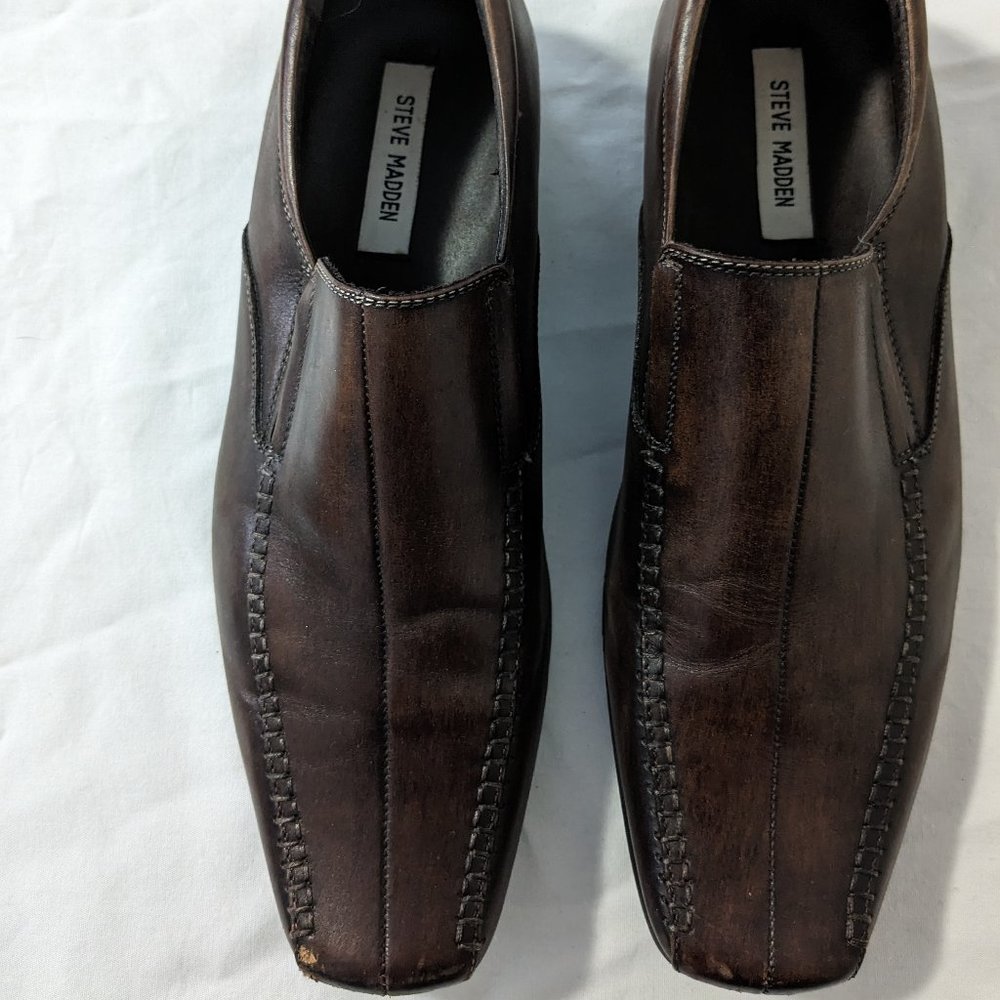 STEVE MADDEN SIZE 9.5 CARANO BROWN LOAFERS